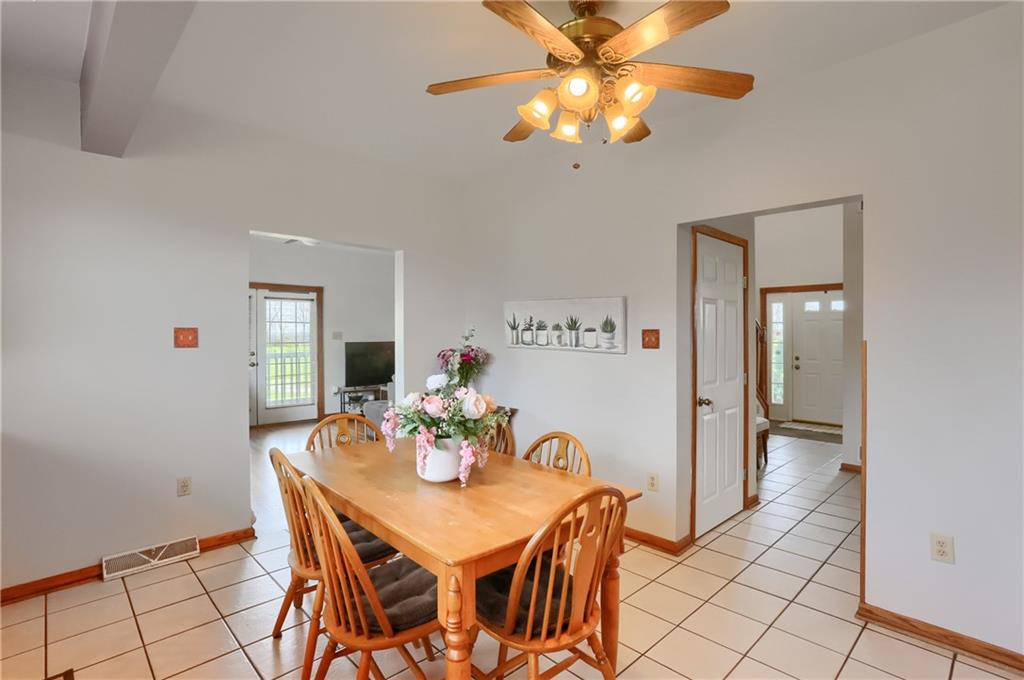 635 Cameron Road New Castle, PA 16101 - Photo 9 of 48