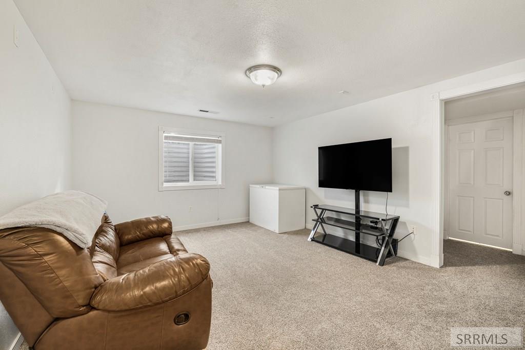 855 East Walnut Street Pocatello, ID 83201 - Photo 11 of 36