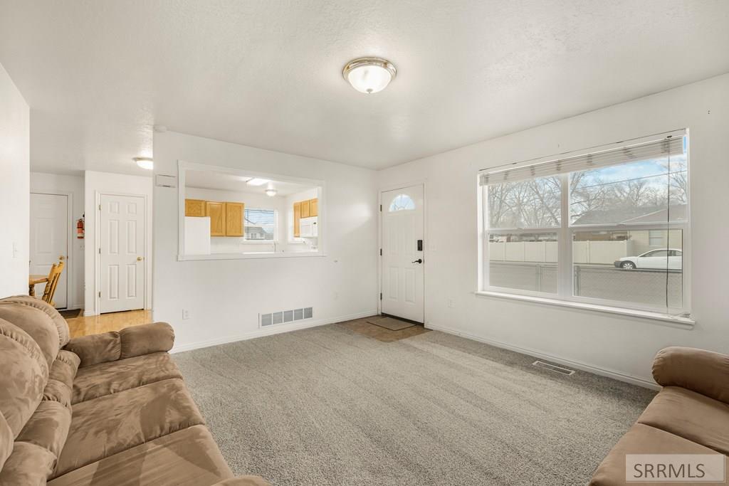 855 East Walnut Street Pocatello, ID 83201 - Photo 6 of 36