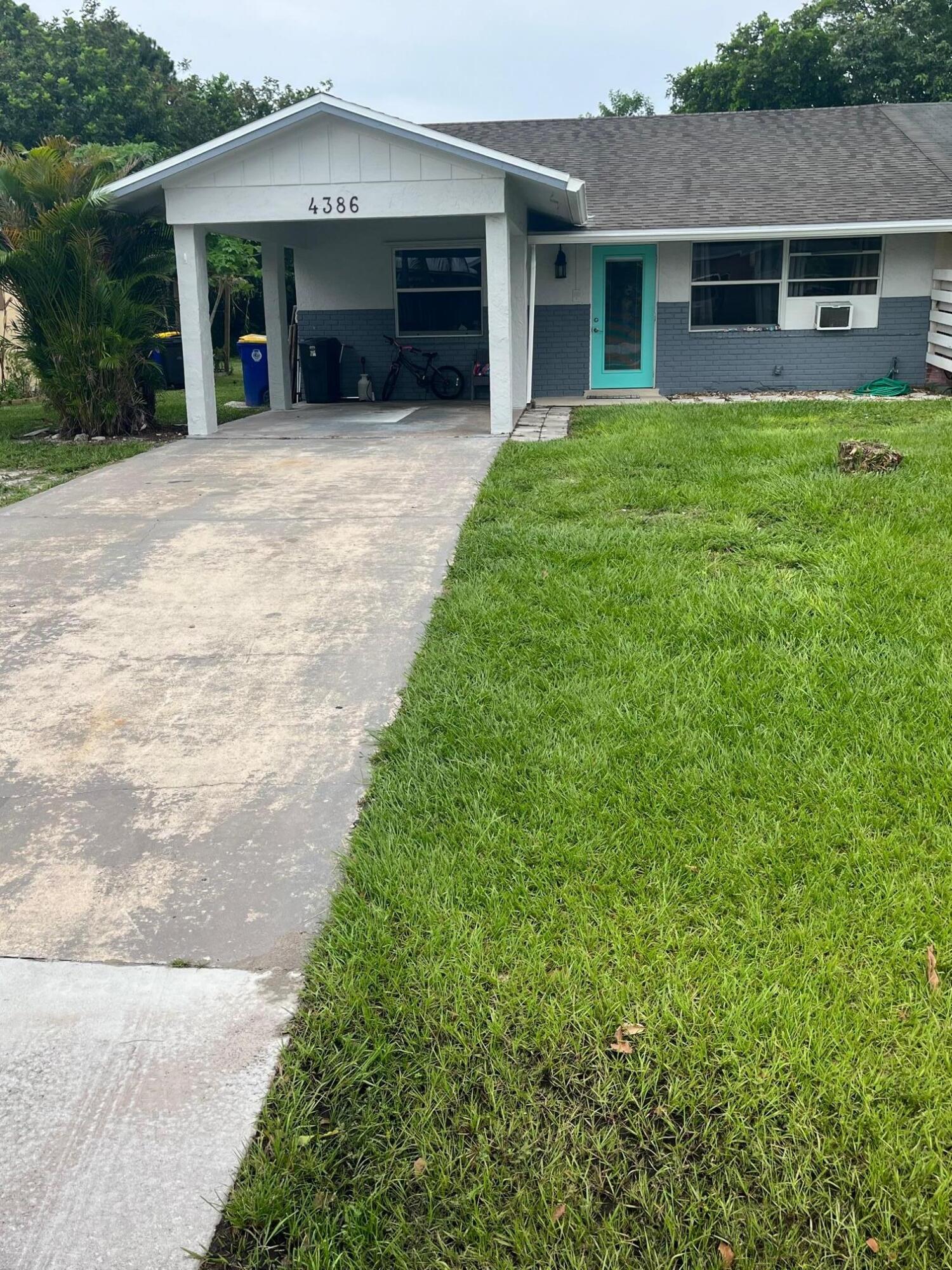 4386 Southeast Village Road Stuart, FL 34997 - Photo 1 of 19 IMG_0891 (3)