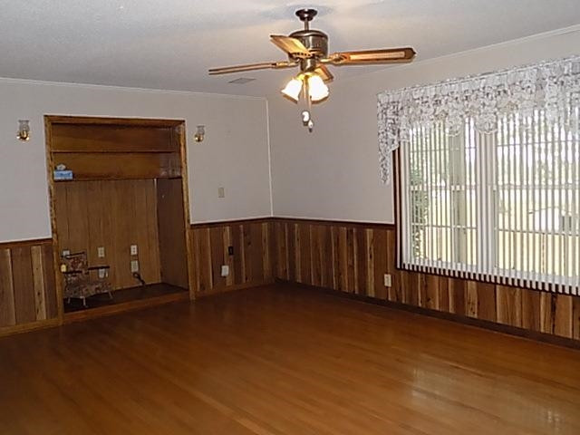 1243 Marler Road Benson, NC 27504 - Photo 7 of 29 Living Room