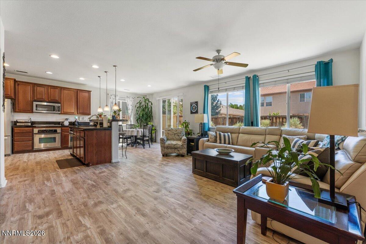 11265 Torino Way Reno, NV 89521 - Photo 10 of 43 10-11265 Torino Way Reno NV 89521 (10 of