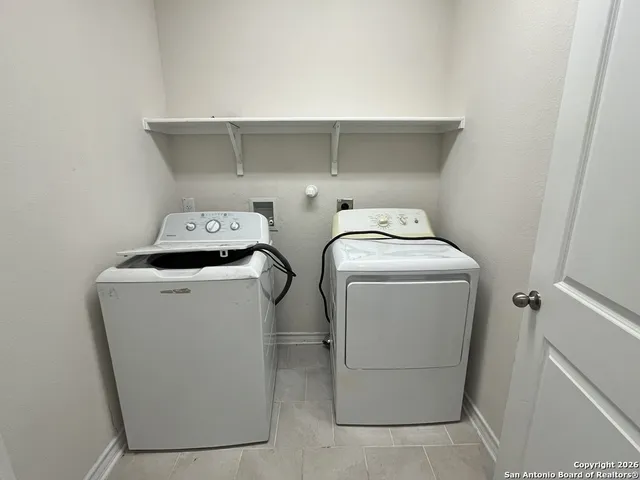 $1,700 | 13322 Whisper Bend, San Antonio, TX 78252