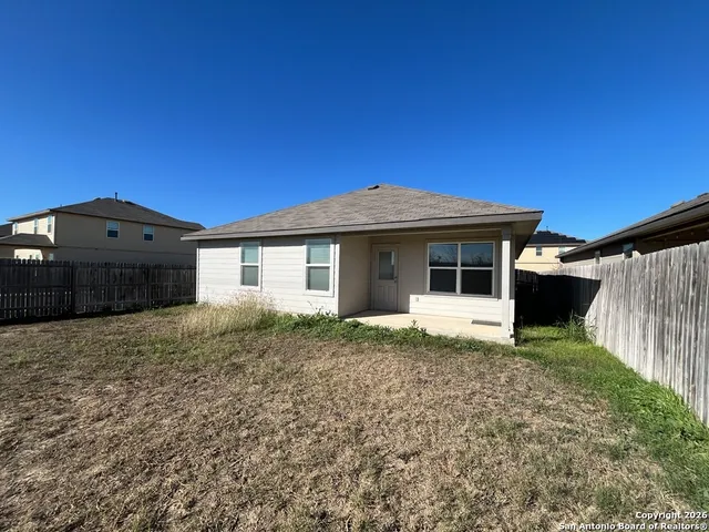 $1,700 | 13322 Whisper Bend, San Antonio, TX 78252
