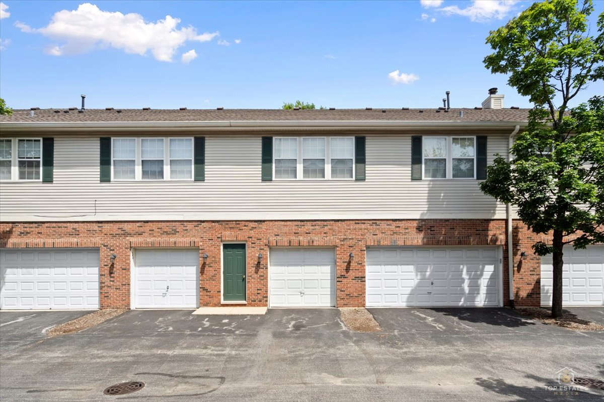 642 West Moreland Avenue Addison, IL 60101 - Photo 29 of 33