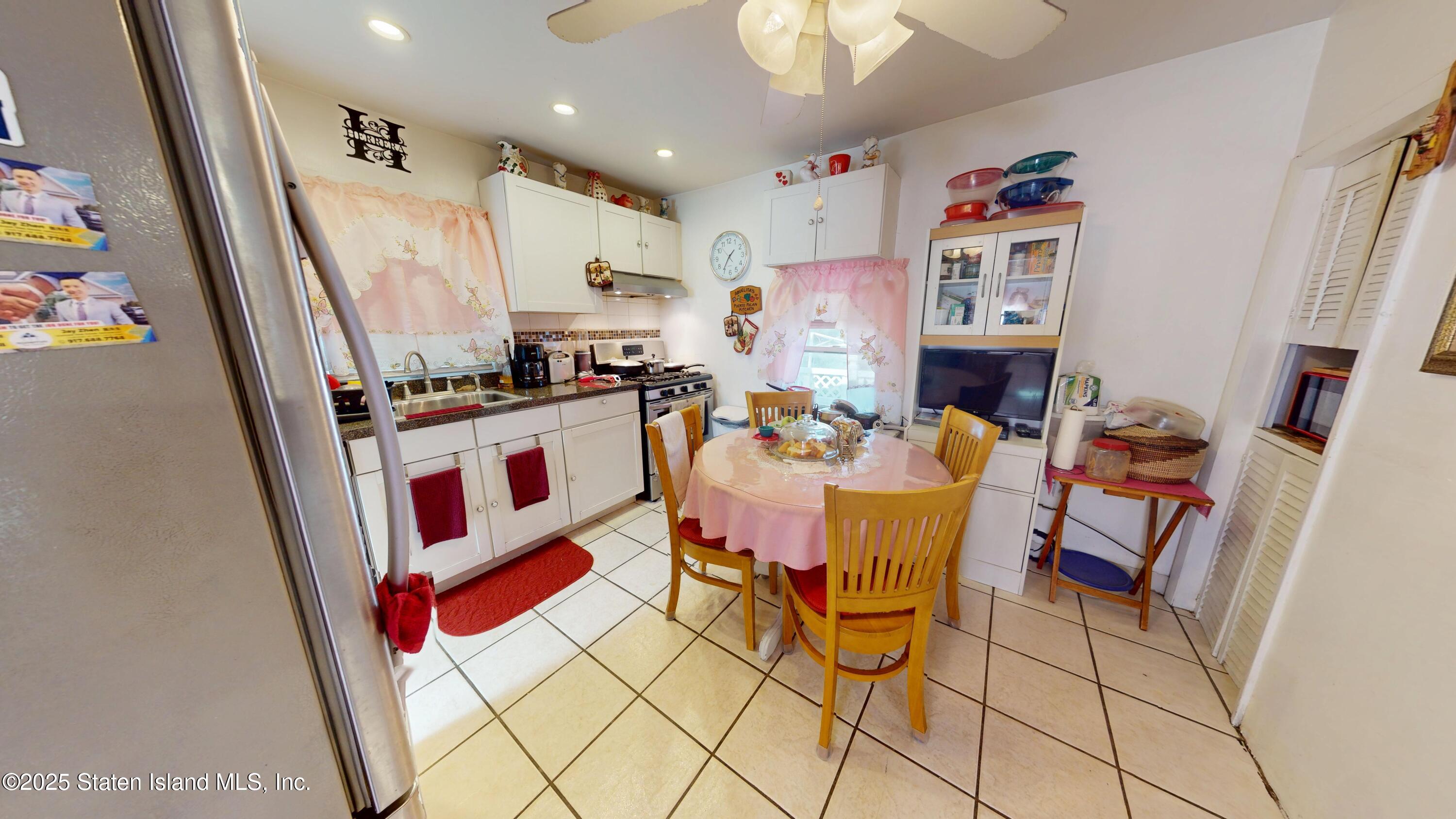 70 Simonson Avenue Staten Island, NY 10303 - Photo 8 of 14 70-Simonson-10062025_125801