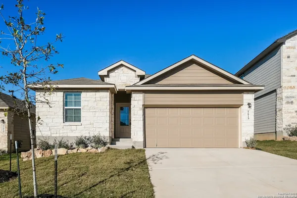 $2,300 | 5619 Chase, San Antonio, TX 78266