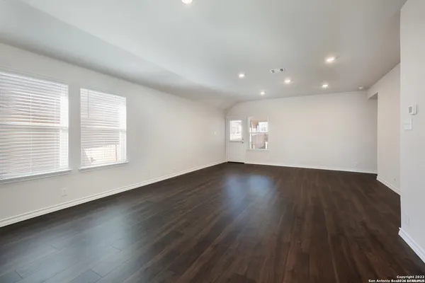 $2,300 | 5619 Chase, San Antonio, TX 78266