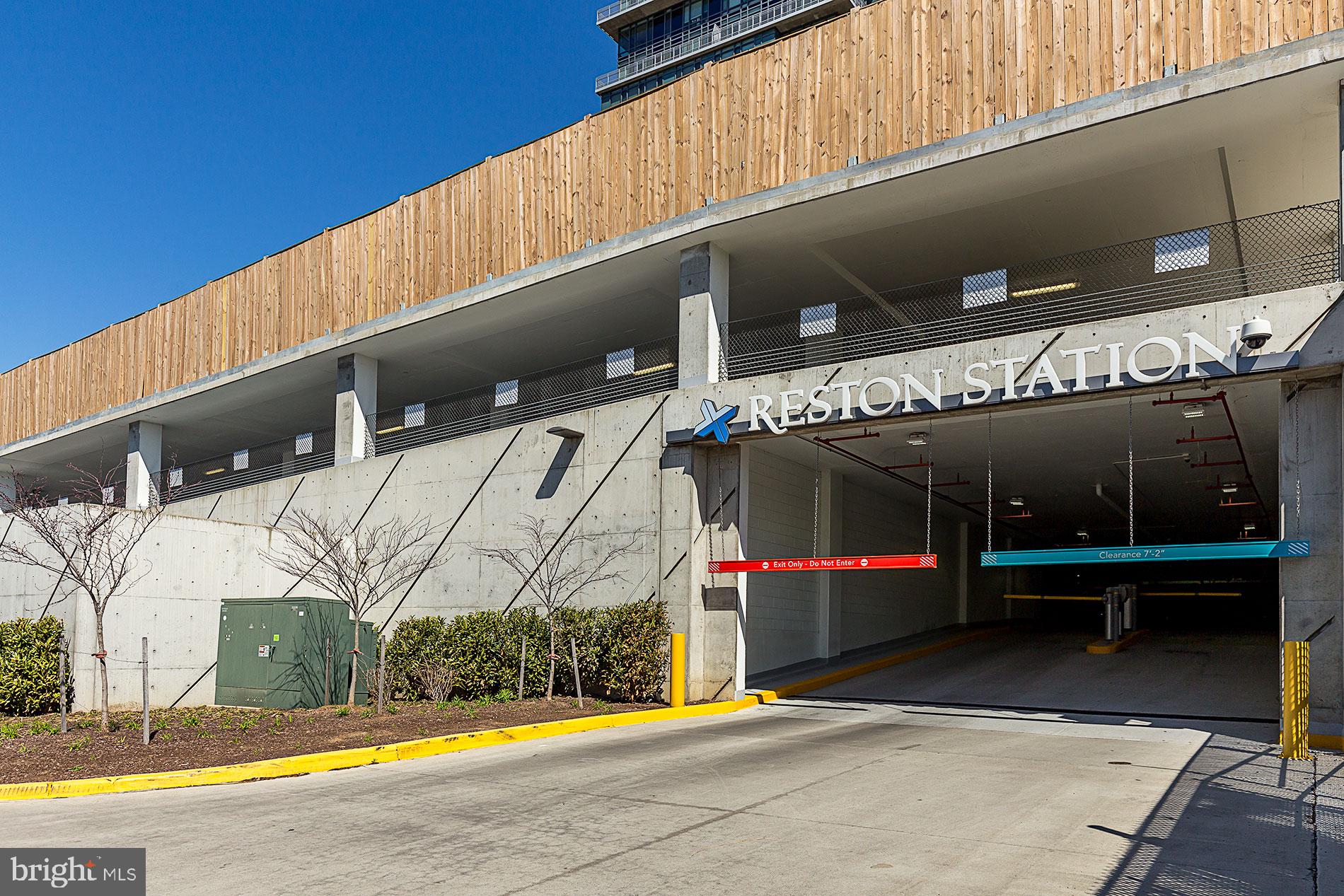 1530 Northgate Square, Unit 2A Reston, VA 20190 - Photo 20 of 22 RESTON STATION