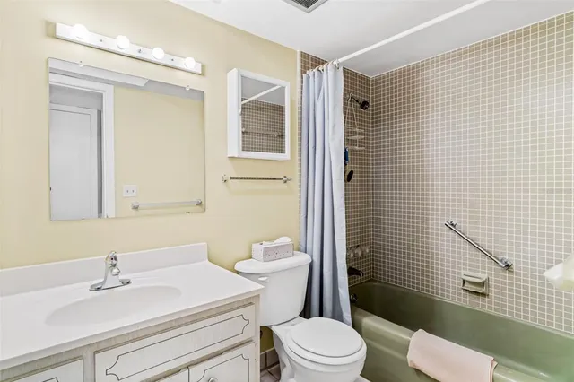 $235,000 | 147 Bluff View Drive, Unit 206, Belleair Bluffs, FL 33770