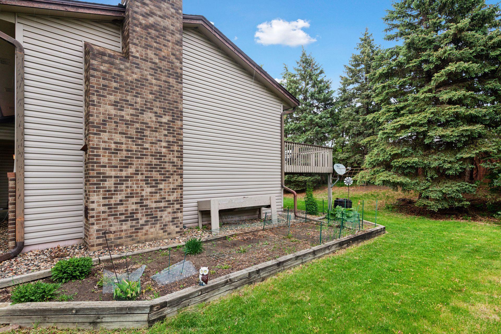 1475 Bender Road North Chaska, MN 55318 - Photo 34 of 38 Gallery Image 34
