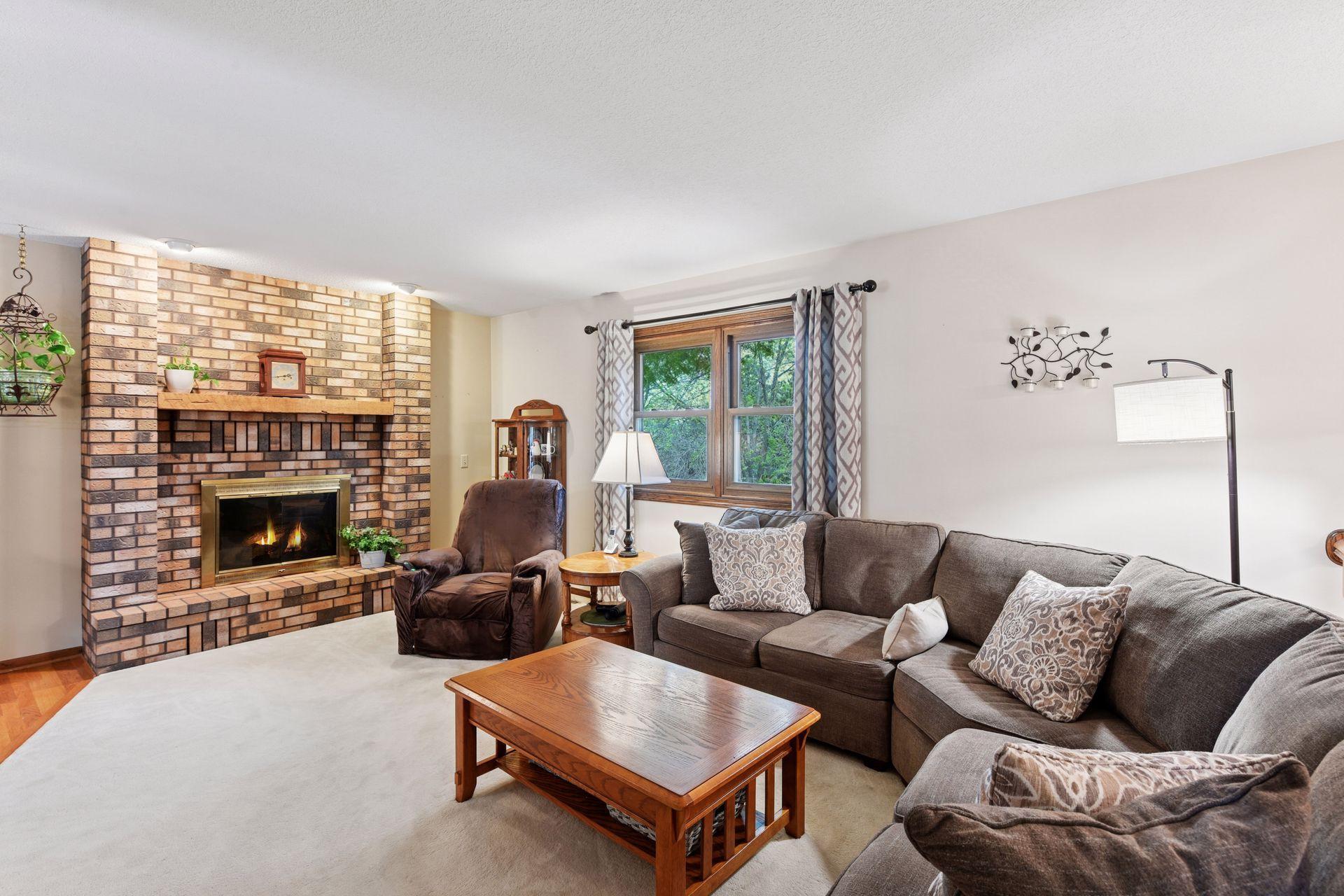 1475 Bender Road North Chaska, MN 55318 - Photo 6 of 38 Gallery Image 6