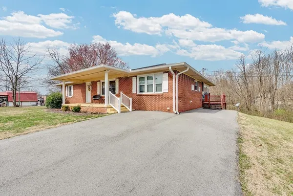 $299,900 | 326 East Main Street, Cookeville, TN 38506