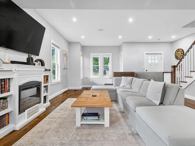 $699,900 | 13 Melrose Street, Unit 13, Framingham, MA 01702