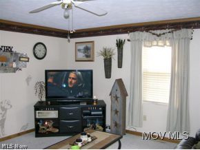 542 Point Lookout Road Friendly, WV 26146 - Photo 4 of 9 Living Room