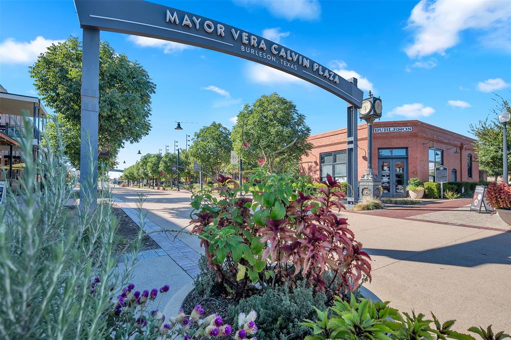 5980 Retta Mansfield Road Burleson, TX 76028 - Photo 20 of 29