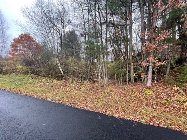 176 Station Road Barre, MA 01005 - Photo 3 of 5 Gallery Image 3