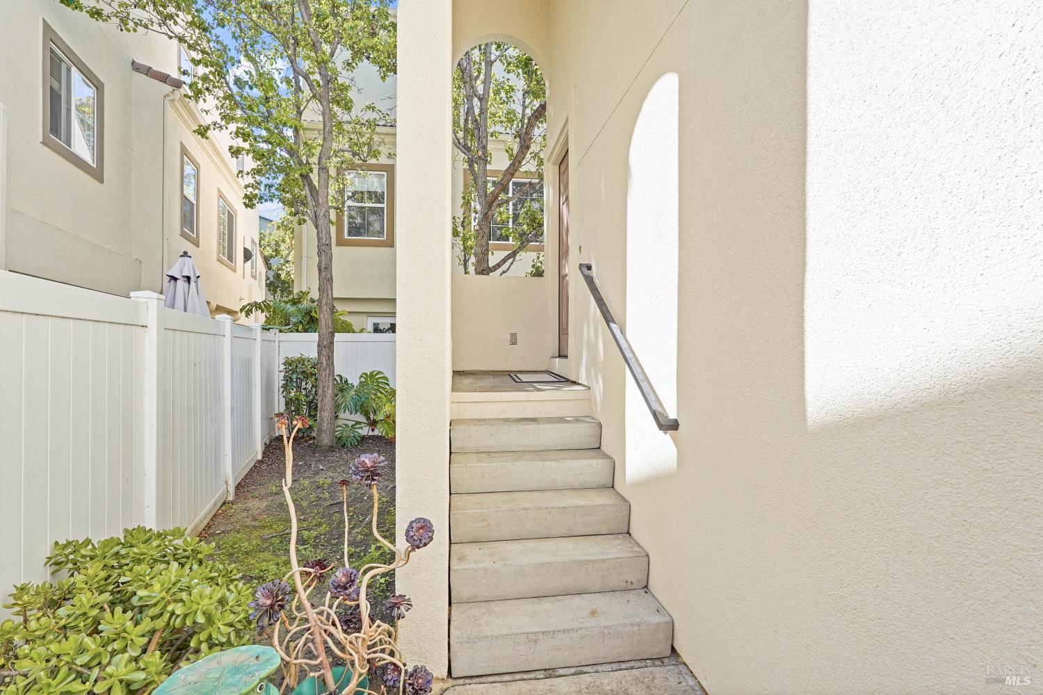 40 Moon Shadow Drive Milpitas, CA 95035 - Photo 4 of 65