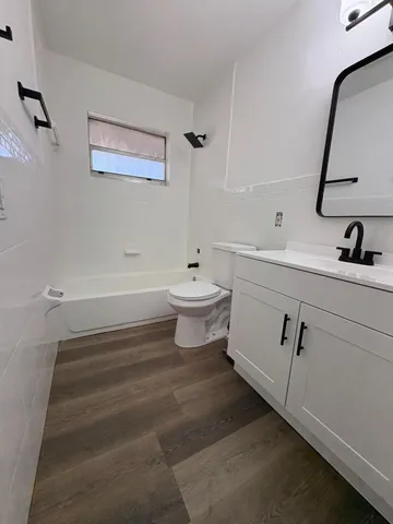 $2,000 | 1150 East Sample Road, Unit 312, Pompano Beach, FL 33064