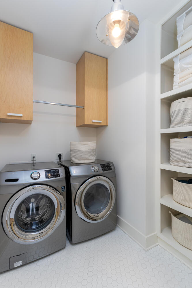 2421 Old Georgetown Road Mount Pleasant, SC 29466 - Photo 48 of 56 Laundry Room
