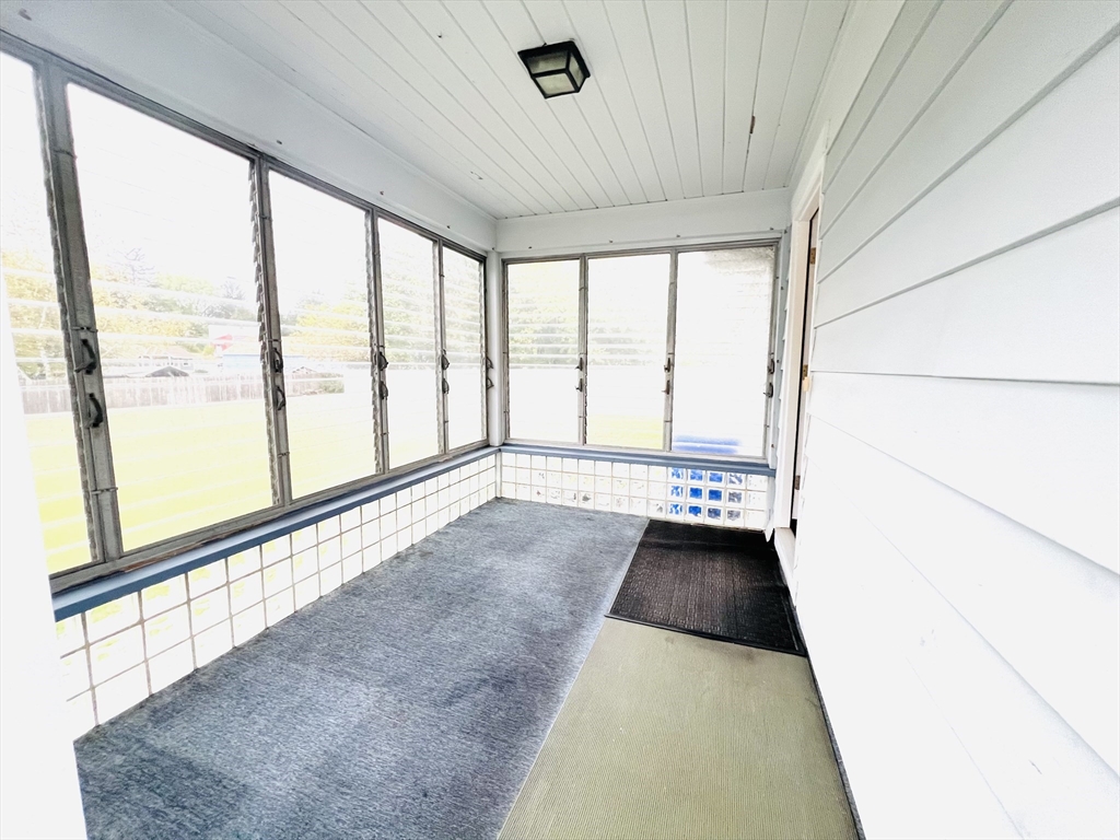 188 Parker Street Springfield, MA 01151 - Photo 6 of 19 Gallery Image 6