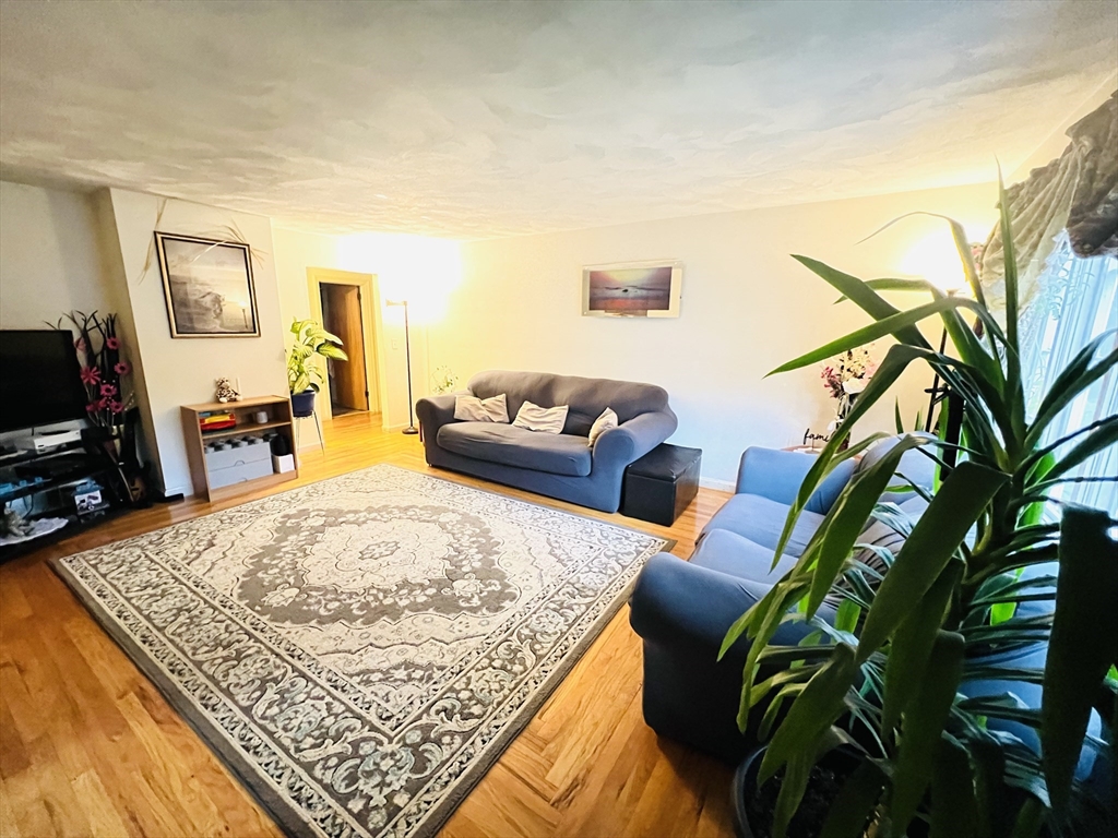 188 Parker Street Springfield, MA 01151 - Photo 10 of 19 Gallery Image 10