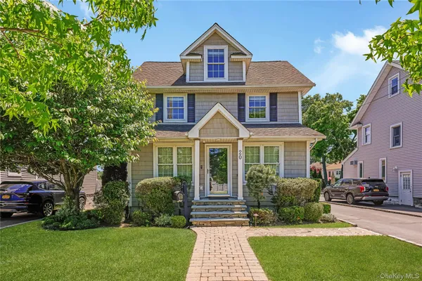 $1,429,000 | 20 Woods Place, Rockville Centre, NY 11570