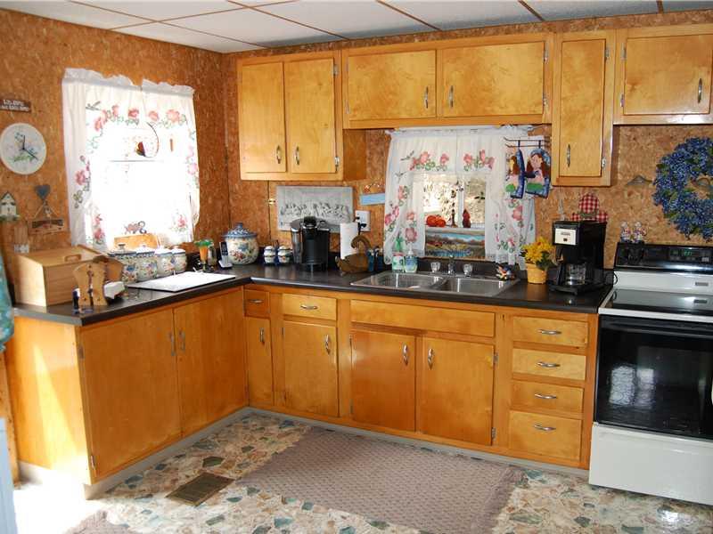 522 Truitt Road Kennerdell, PA 16374 - Photo 13 of 24 Kitchen.