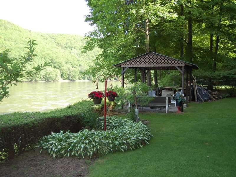 522 Truitt Road Kennerdell, PA 16374 - Photo 4 of 24 Yard/Garden.