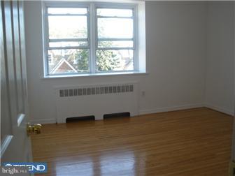 5248 Westford Road Philadelphia, PA 19120 - Photo 7 of 12 Bedroom - Main