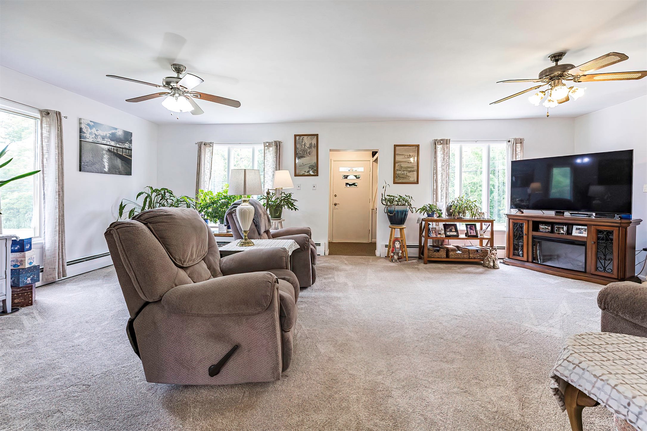 2976 Clark Road Erie, PA 16510 - Photo 4 of 40 Gallery Image 4