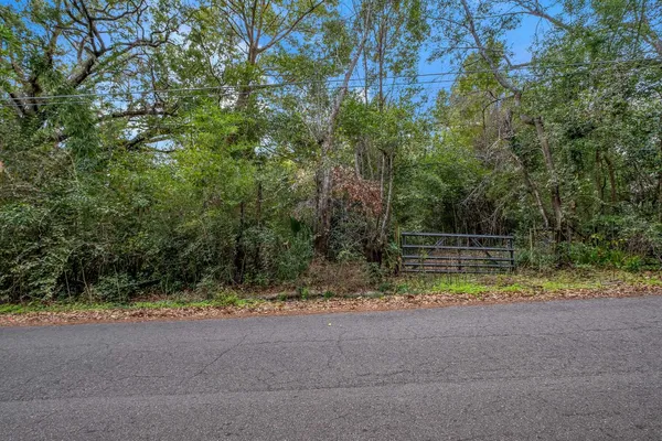 $199,000 | 1520-1526 Live Oak Drive, Tallahassee, FL 32301
