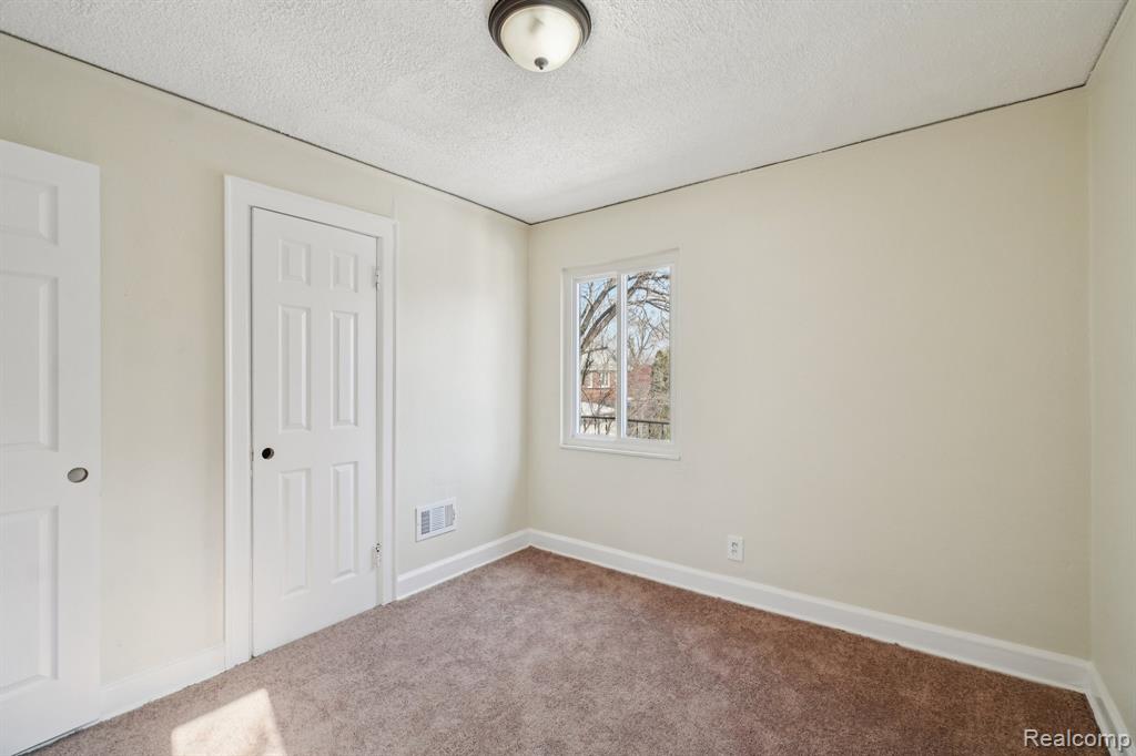 18238 Santa Rosa Drive Detroit, MI 48221 - Photo 24 of 35