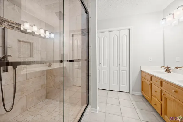 $2,250 | 18596 White Oak Drive, Prairieville, LA 70769