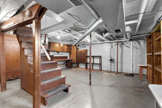 $206,900 | 285 Division Street, Algoma, WI 54201