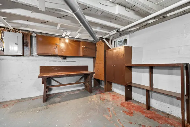 $206,900 | 285 Division Street, Algoma, WI 54201