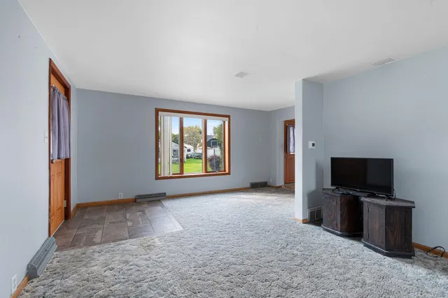 $206,900 | 285 Division Street, Algoma, WI 54201