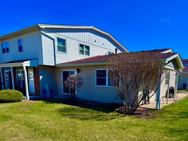 $230,000 | 19545 116th Avenue, Unit A, Mokena, IL 60448
