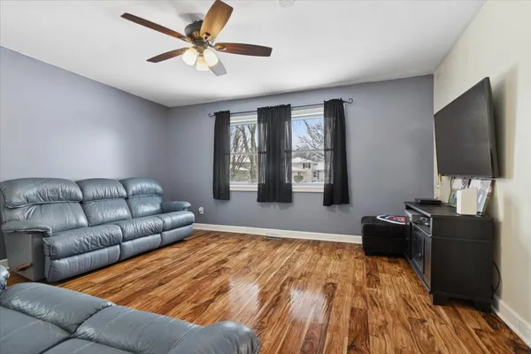 $230,000 | 19545 116th Avenue, Unit A, Mokena, IL 60448