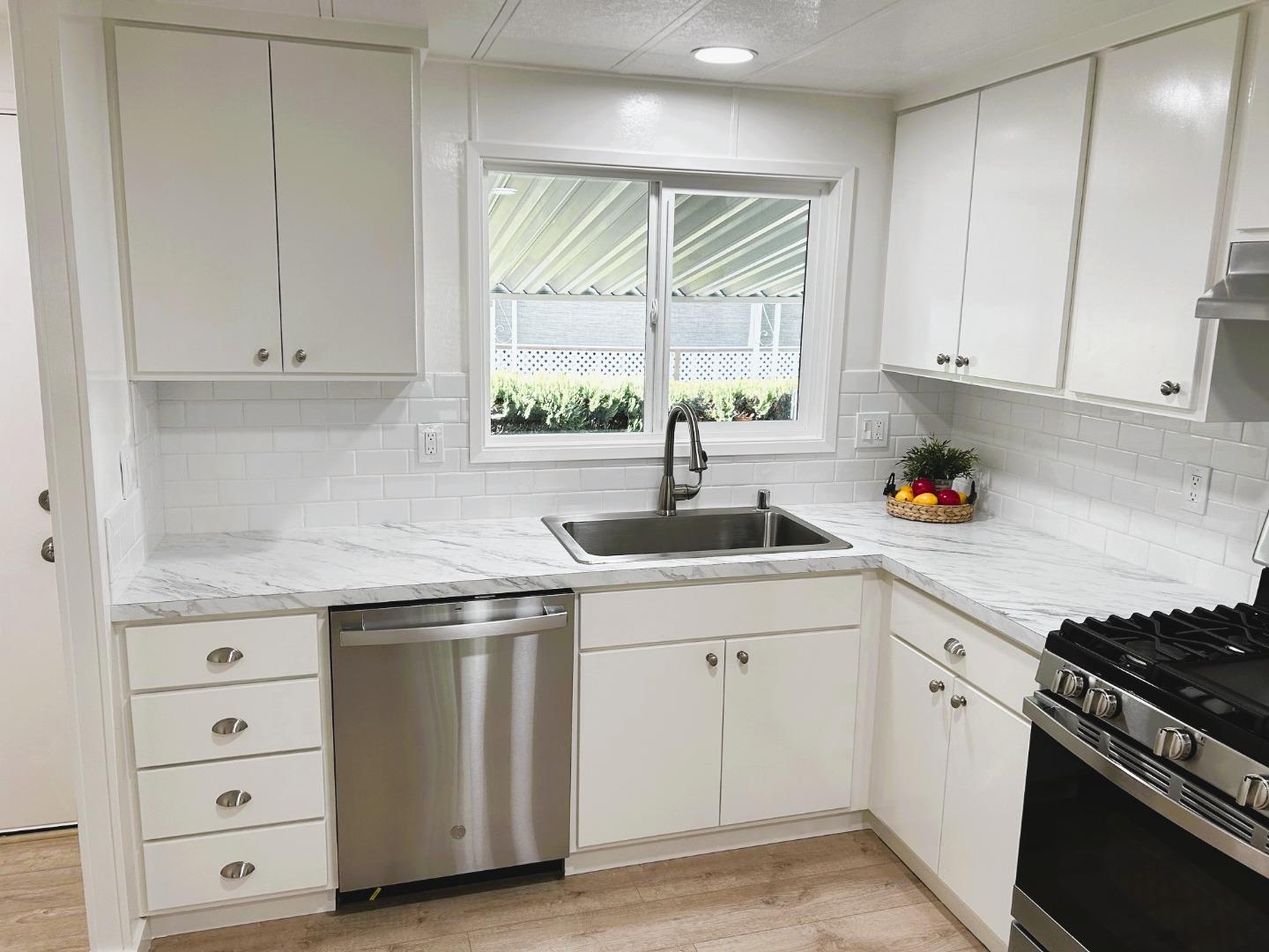 29071 Aztec Road Hayward, CA 94544 - Photo 4 of 20 Gallery Image 4