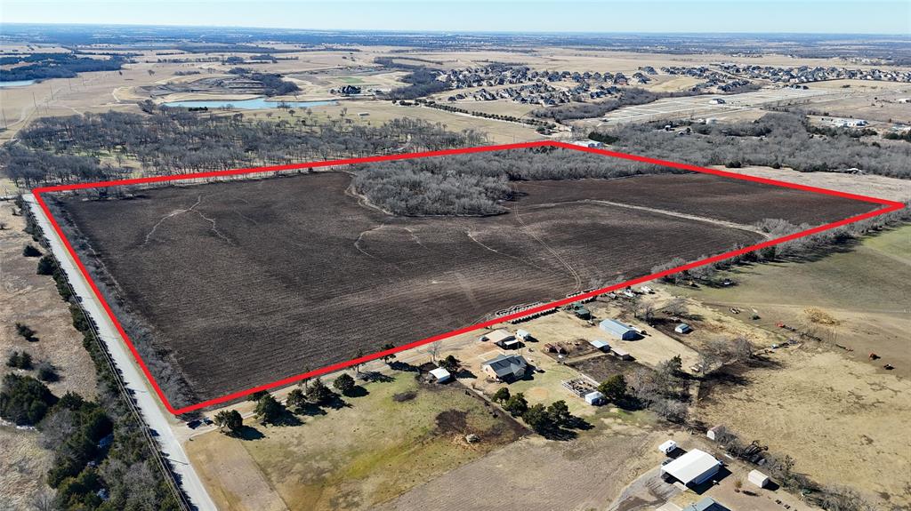 121 Sec Road Gunter, TX 75058 - Photo 11 of 40