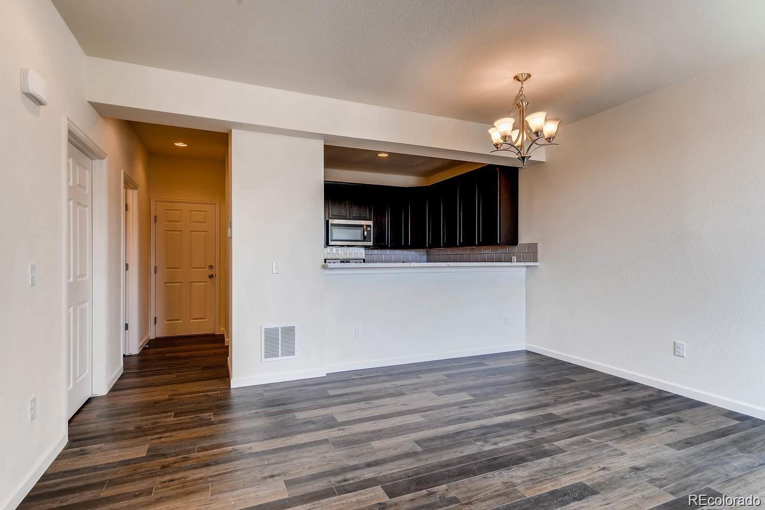 23423 East Chenango Place Aurora, CO 80016 - Photo 3 of 11