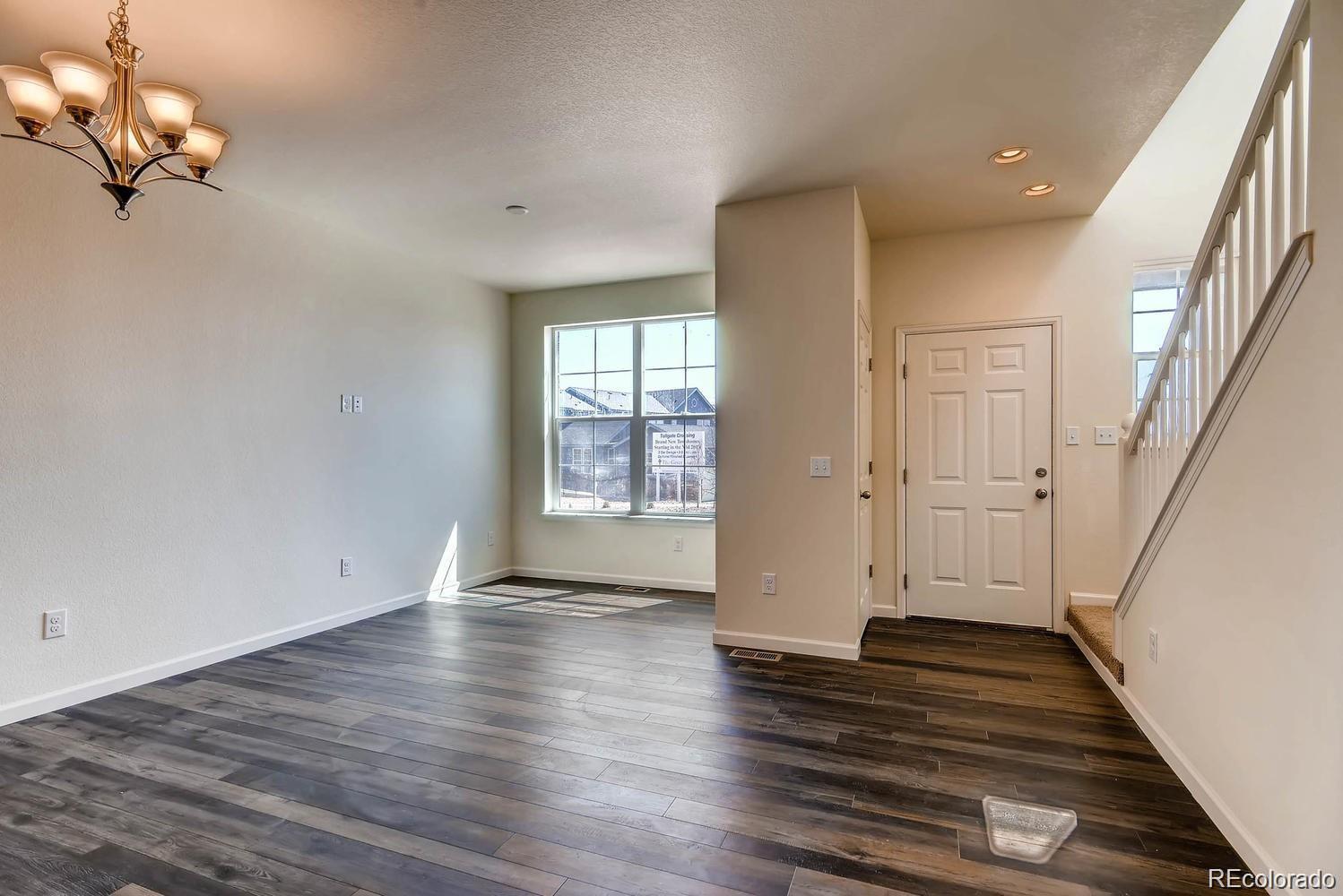 23423 East Chenango Place Aurora, CO 80016 - Photo 7 of 11