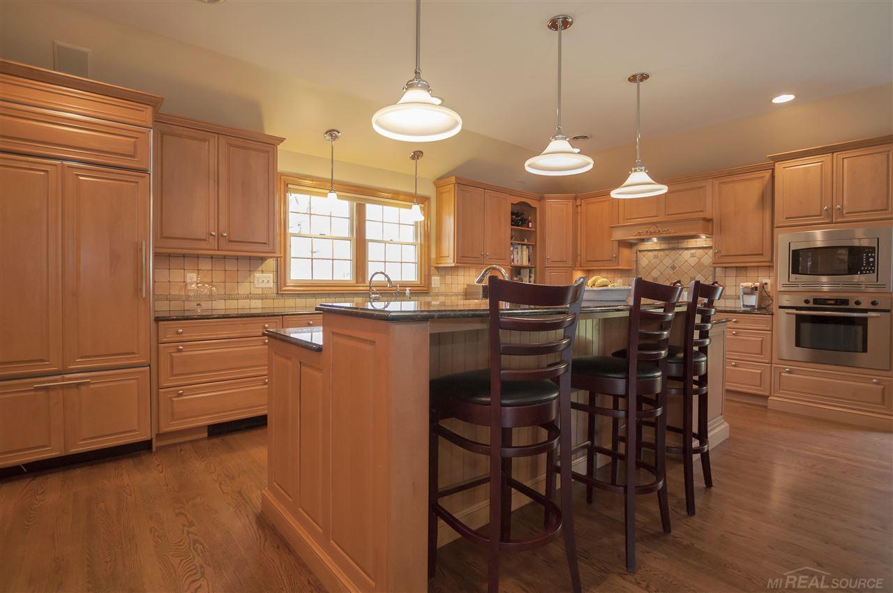 294 Stephens Road Grosse Pointe Farms, MI 48236 - Photo 11 of 42