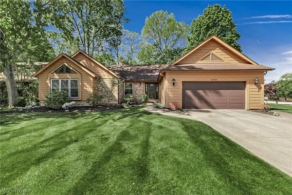 $424,900 | 5766 Green Circle, Willoughby, OH 44094