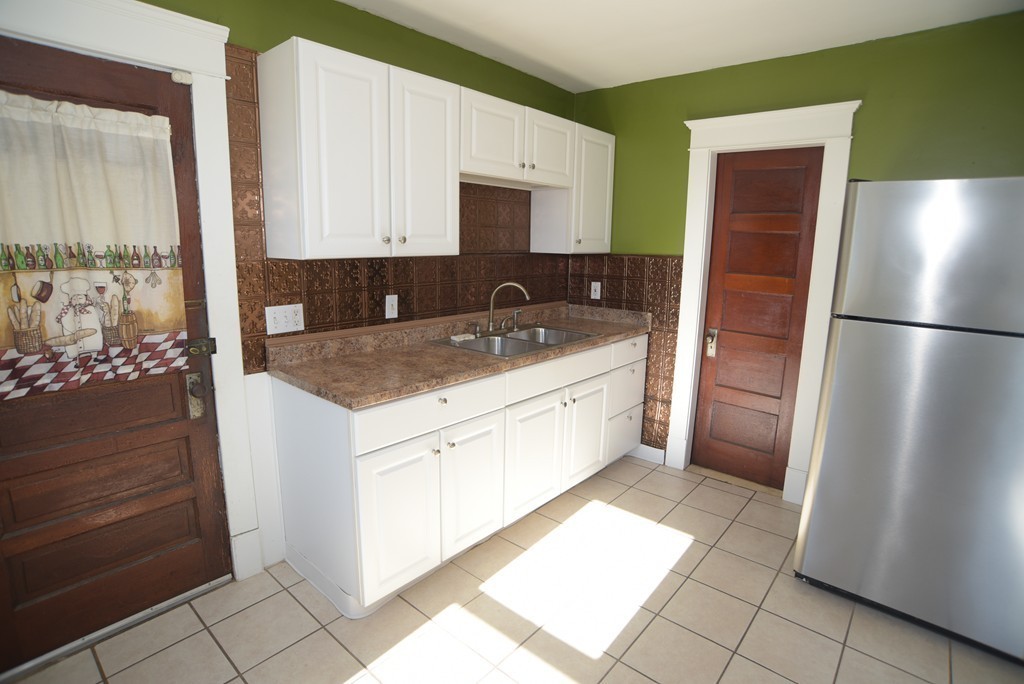 6 Lockhouse Road Westfield, MA 01085 - Photo 11 of 27 Gallery Image 11