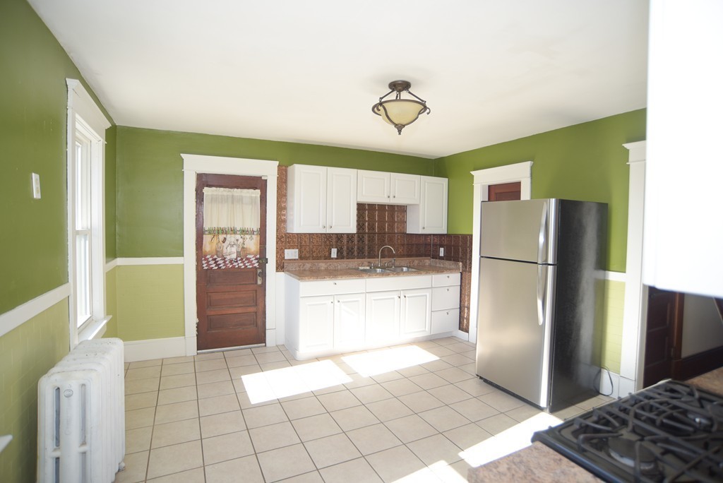 6 Lockhouse Road Westfield, MA 01085 - Photo 9 of 27 Gallery Image 9