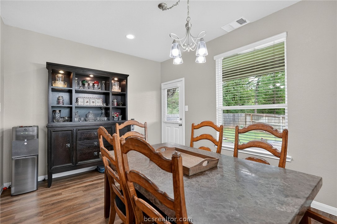 4718 Milagro Loop Bryan, TX 77807 - Photo 12 of 39