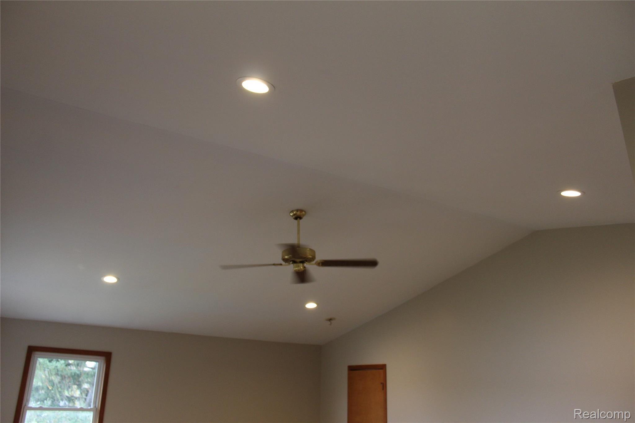 3371 North Center Road Flint, MI 48506 - Photo 24 of 35 IMG_9206.JPG