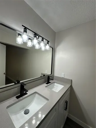 $1,800 | 7311 Seena Court, Orlando, FL 32835